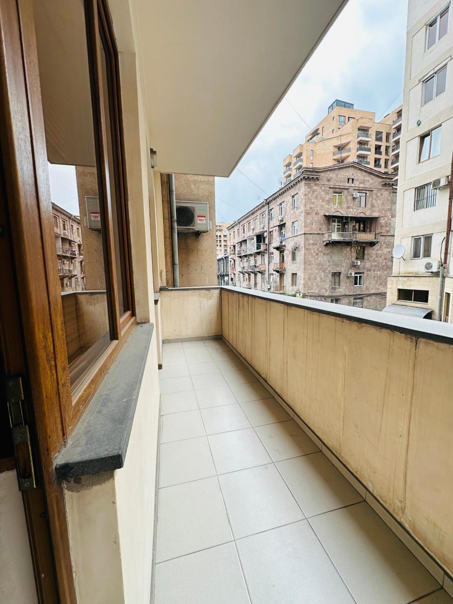 Sakharov Residence, Small Center 耶烈万 外观 照片